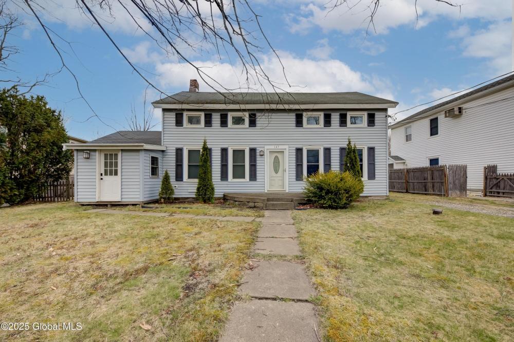 Currently Displayed Property Photo