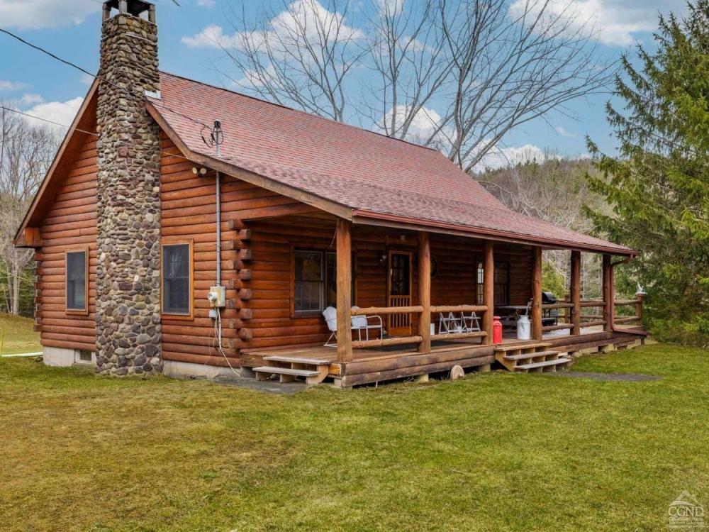 Currently Displayed Property Photo